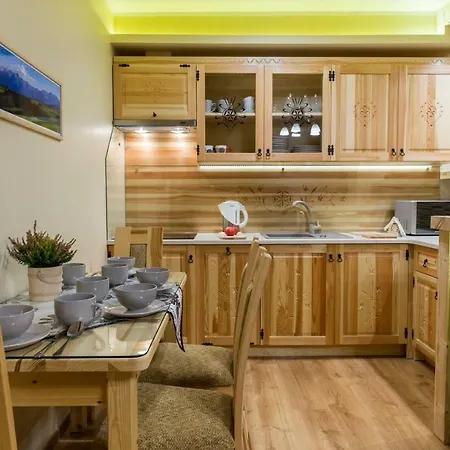 Polana Szymoszkowa Apartman *